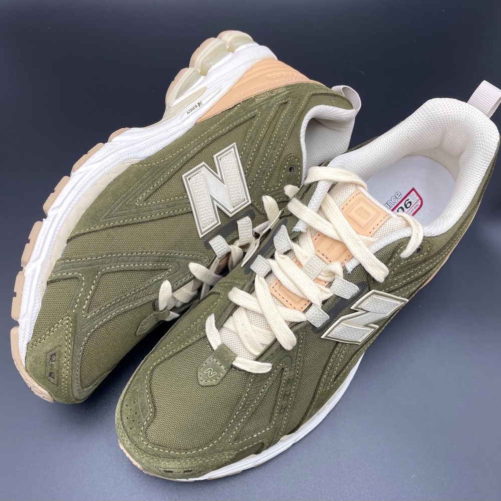 New Balance 1906